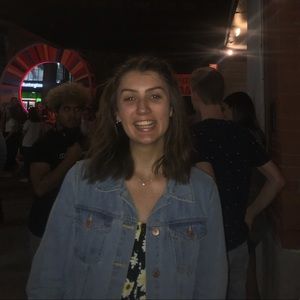Meet your Posher, Julia